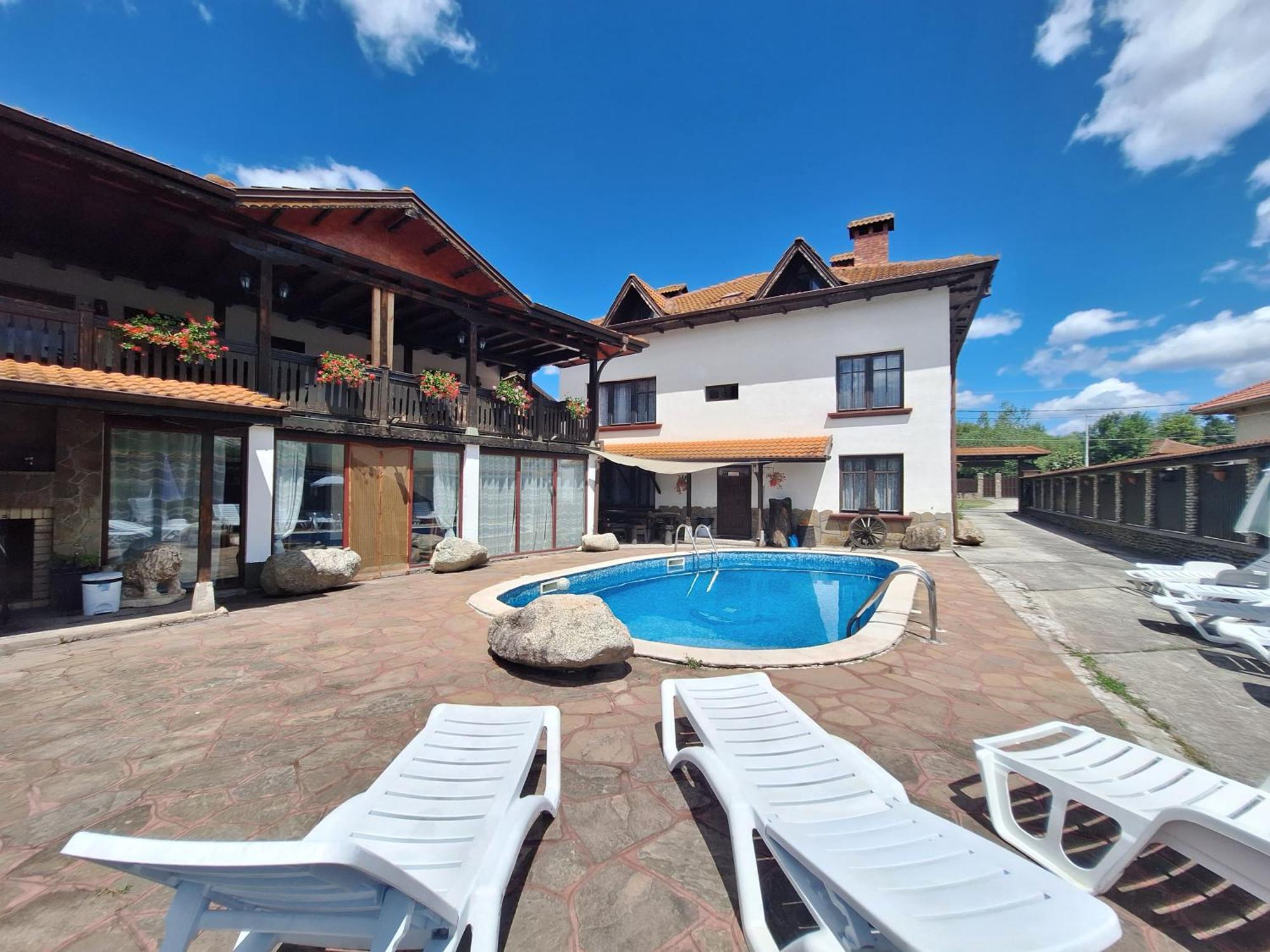Къща За Гости Бащин Дом Aprilzi Exterior foto