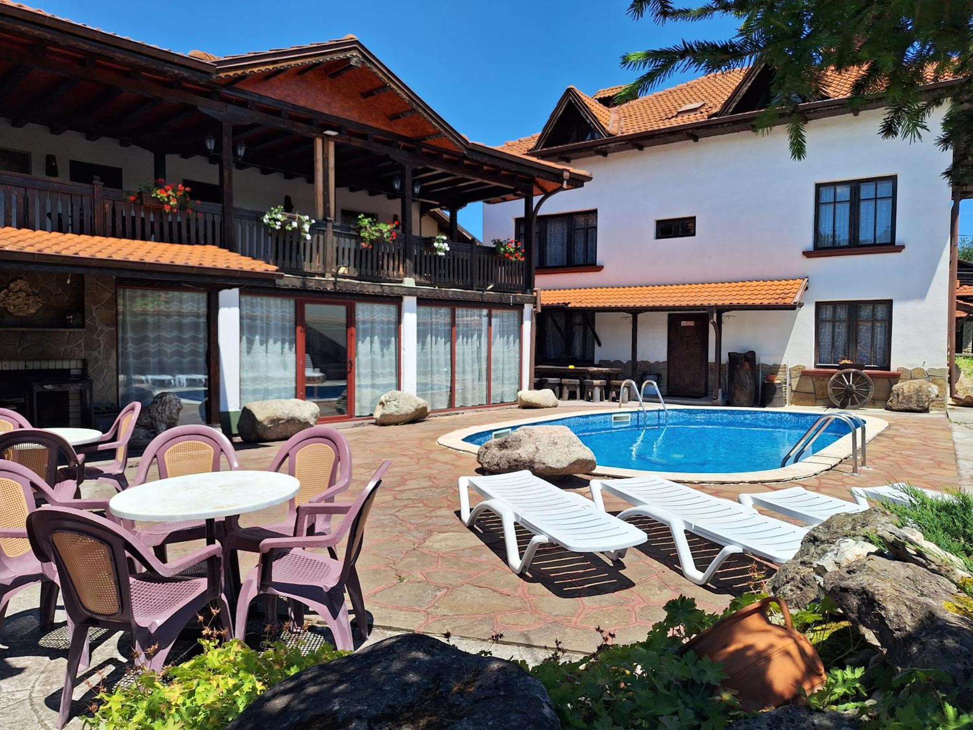 Къща За Гости Бащин Дом Aprilzi Exterior foto